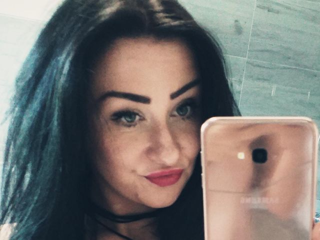 QUEENcoline Vorschaubild