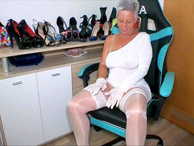 Vor dem fi**en muss ich vor Geilheit einfach nur spri**en!